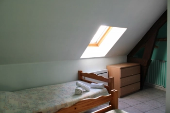   Chambre 2 - étage - 2 lits simple 90/190 