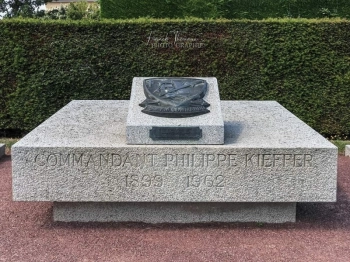   tombe commandant kieffer 