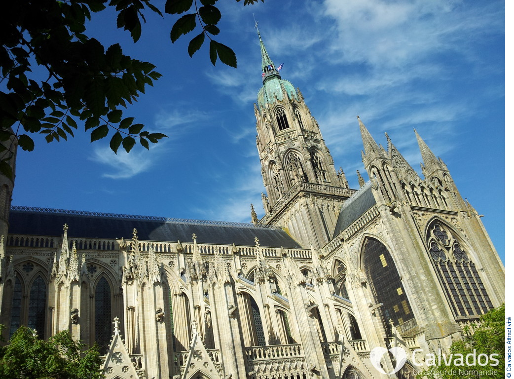 Cathedrale_de_Bayeux-Calvados_Attractivite- Cathedrale_de_Bayeux-Calvados_Attractivite-
