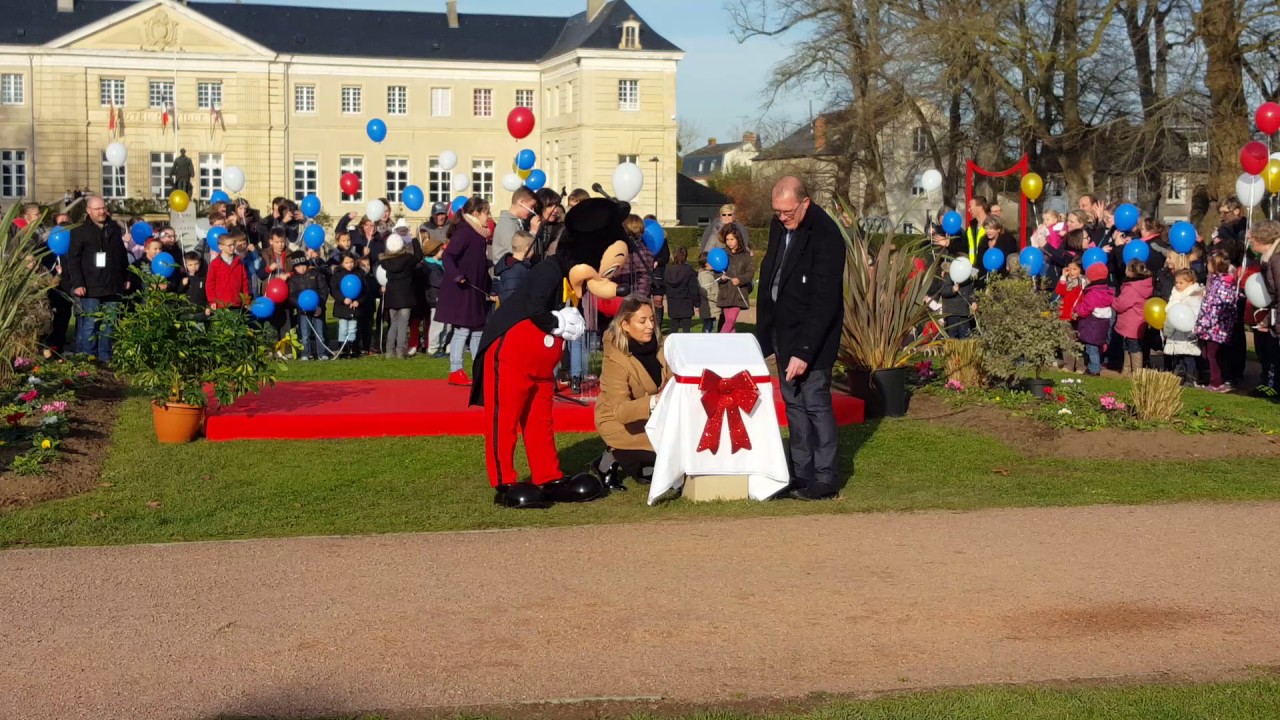 inauguration du jardin Walt Disney à Isigny-sur-Mer