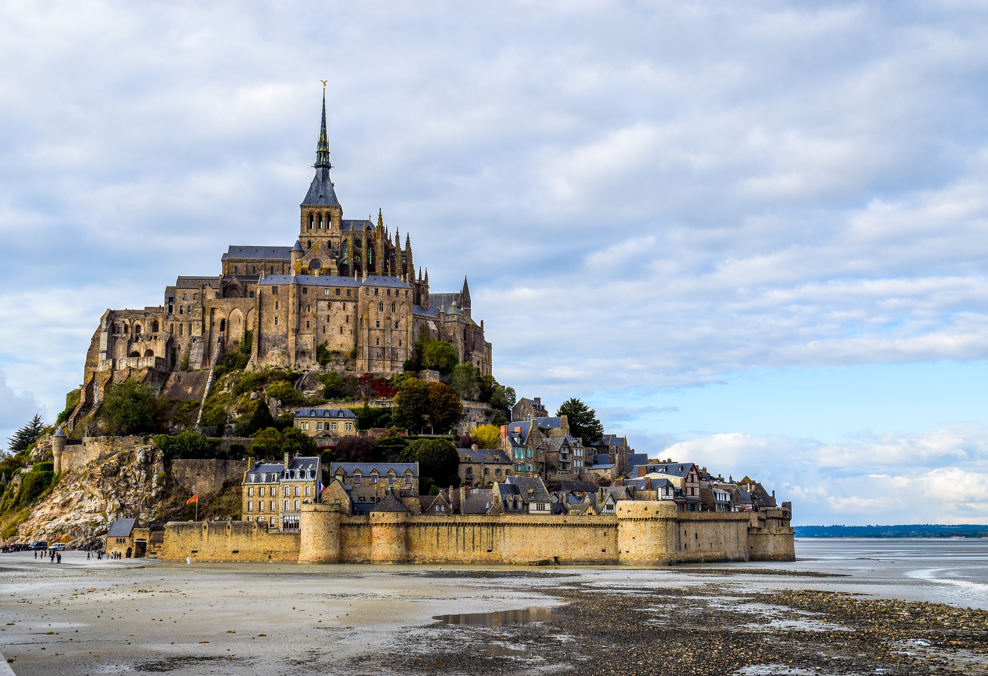 Mont Saint Michel Image par<a href="https://pixabay.com/fr/users/2990108-2990108/?utm_source=link-attribution&utm_medium=referral&utm_campaign=image&utm_content=2489345">2990108</a> de <a href="https://pixabay.com/fr/?utm_source=link-attribution&utm_medium=referral&utm_campaign=image&utm_content=2489345">Pixabay</a> Mont Saint Michel Image par2990108 de Pixabay