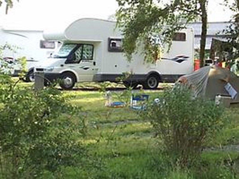 Aire-de-camping-car-Isigny-Omaha